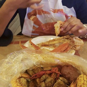 Crafty Crab - Focused - Seafood Near Me - Lauderhill, Florida Crafty Crab - Focused - Seafood Near Me - Lauderhill, Florida