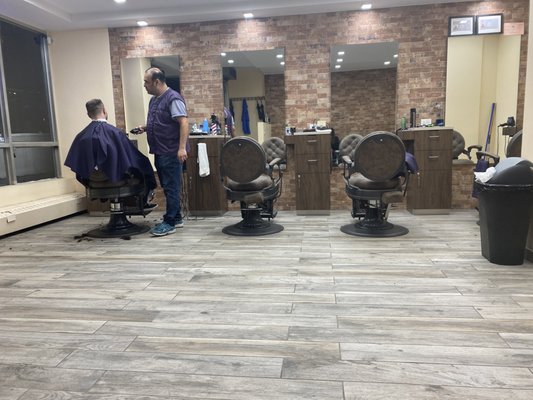 Best in Class Barbershop by null