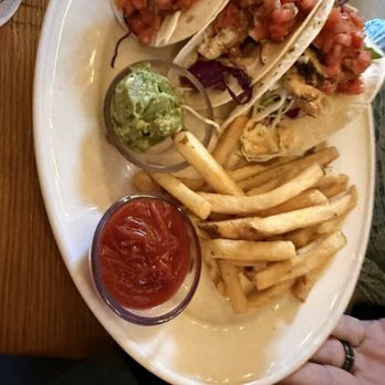 Bahama Breeze - Fish tacos - Bars Near Me - Lutz, Florida