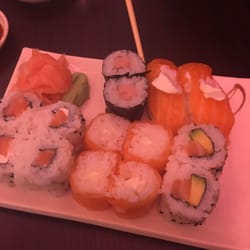 Kobe Buffet - Très bon japonais a volonté , c'est vraiment de moins le meilleurs japonais que j'ai goûté de Paris et vraiment pas chère à revenir