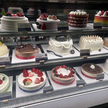 Paris Baguette - Mouth watering pastry displays. - Bakeries Near Me - New York, New York Paris Baguette - Mouth watering pastry displays. - Bakeries Near Me - New York, New York
