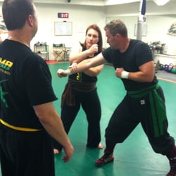 Jade Mountain Martial Arts - Practicing self defense