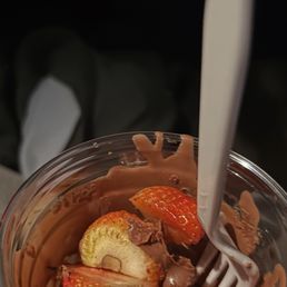 no chocolate, bad strawberries