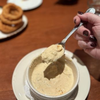 Clyde's Willow Creek Farm - Cream of Crab soup - New American Near Me - Broadlands, Virginia