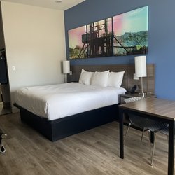 Clarion Pointe