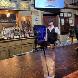 Ruston Cattle Company - Bar ambiance