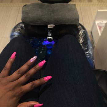 Charming Lounge Nails Spa - Nail Salons Near Me - Cockeysville, Maryland Charming Lounge Nails Spa - Nail Salons Near Me - Cockeysville, Maryland