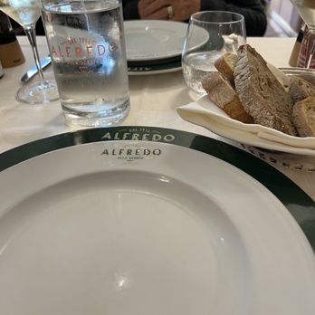 Alfredo alla Scrofa - Bread Basket - Italian Near Me - Rome, RM Alfredo alla Scrofa - Bread Basket - Italian Near Me - Rome, RM