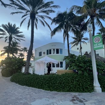 Walkabout Beach Resort - Resorts Near Me - Hollywood, Florida Walkabout Beach Resort - Resorts Near Me - Hollywood, Florida