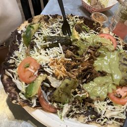 Yummy veggie food with vegan cheese! Really nice people!!! Yummy veggie food with vegan cheese! Really nice people!!!