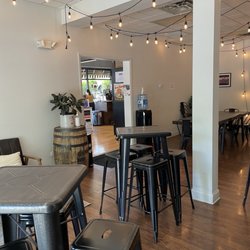 The Beer Cellar - Nice atmosphere to have a drink