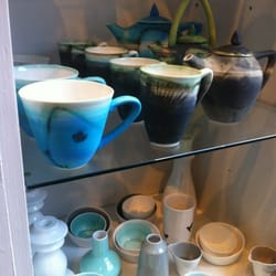 Brudd Kunsthåndverk - Tekopper og keramikk med digge farger på Brudd