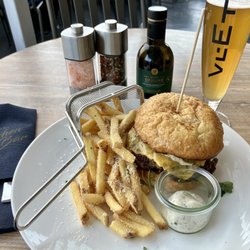 VLET Kitchen & Bar