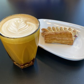 Cafe ZunZun - Oat milk latte with strawberry danish - Coffee & Tea Near Me - Cypress, Texas