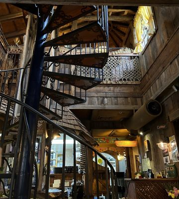 The Yellow Deli Vista, LLC by null