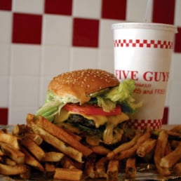 Cheeseburger "All the way" Cheeseburger "All the way"