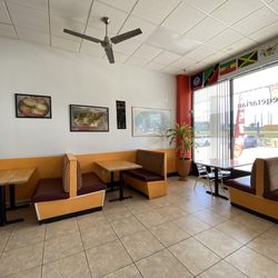 Bobbie’s Roti Hut - Interior