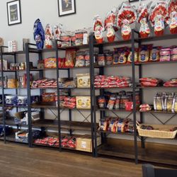 Bottega Italian Market & Pizza - Imported Italian goods.
