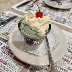 Mitchell's Diner - Pistachio Ice Cream