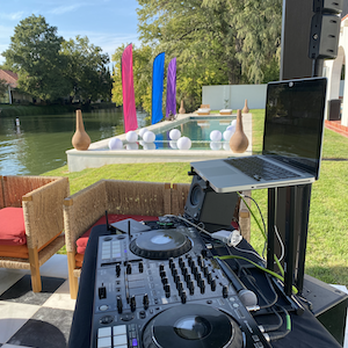 Eclectic Beats DJ Services - ACL Festival Corporate Event - DJs Near Me Eclectic Beats DJ Services - ACL Festival Corporate Event - DJs Near Me
