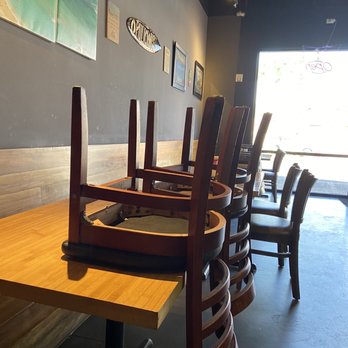 Da Hale - Dine In Seating Area - Poke Near Me - Las Vegas, Nevada Da Hale - Dine In Seating Area - Poke Near Me - Las Vegas, Nevada