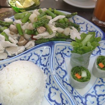 Siam Elephant - My healthy version, steamed chicken with asparagus, mushrooms & water chestnuts. I added my own truffle salt. Side of spring rolls - Thai Near Me - Carpinteria, California Siam Elephant - My healthy version, steamed chicken with asparagus, mushrooms & water chestnuts. I added my own truffle salt. Side of spring rolls - Thai Near Me - Carpinteria, California
