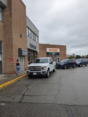 Hillcrest Mall by null