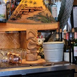 Seafood Bar & Grill - Love the lamps!