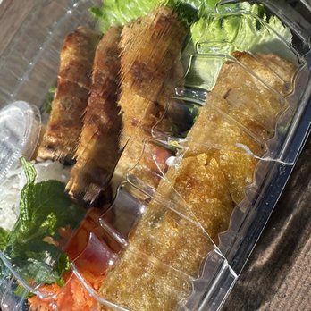 Banhwich - 15. Deep Fried Egg Rolls... with a cut to ensure it doesn't over steam! - Vietnamese Near Me - San Francisco, California