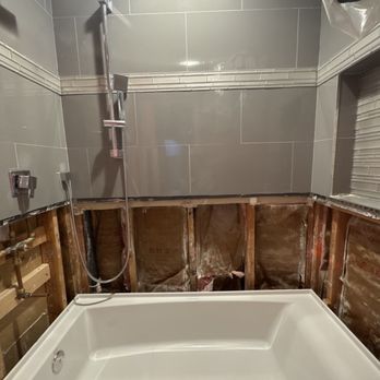 South California Tile - The horrifying before - Tiling Near Me