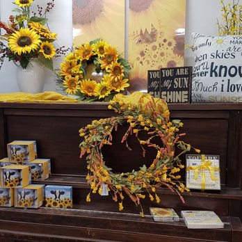 Sonya's Flowers - You are my sunshine ! - Florists Near Me - Winnipeg, Manitoba Sonya's Flowers - You are my sunshine ! - Florists Near Me - Winnipeg, Manitoba