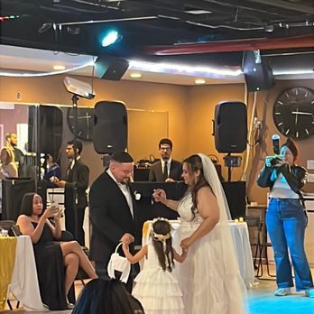 Spotlight Ballroom - Spacious dancefloor - Venues & Event Spaces Near Me - Little Neck, New York Spotlight Ballroom - Spacious dancefloor - Venues & Event Spaces Near Me - Little Neck, New York