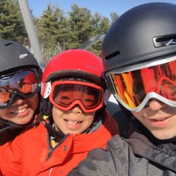 Pakenham Ski Hill - Spring skiing before all of the snow is gone :D