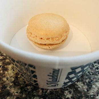 la Madeleine - Lemon Macaron - Bakeries Near Me - Houston, Texas la Madeleine - Lemon Macaron - Bakeries Near Me - Houston, Texas