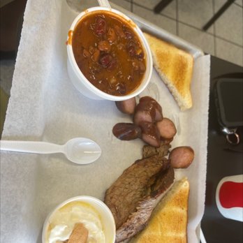 Rustic Pig BBQ - Beef brisket, sausage, beans and banana pudding. - Barbeque Near Me - Fruitland, Idaho Rustic Pig BBQ - Beef brisket, sausage, beans and banana pudding. - Barbeque Near Me - Fruitland, Idaho