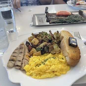 Sweet Maple - Large scrambled egg - Breakfast & Brunch Near Me - Cupertino, California