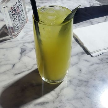 Flavor Rich Restaurant - Pineapple Lemonade - Breakfast & Brunch Near Me - Atlanta, Georgia