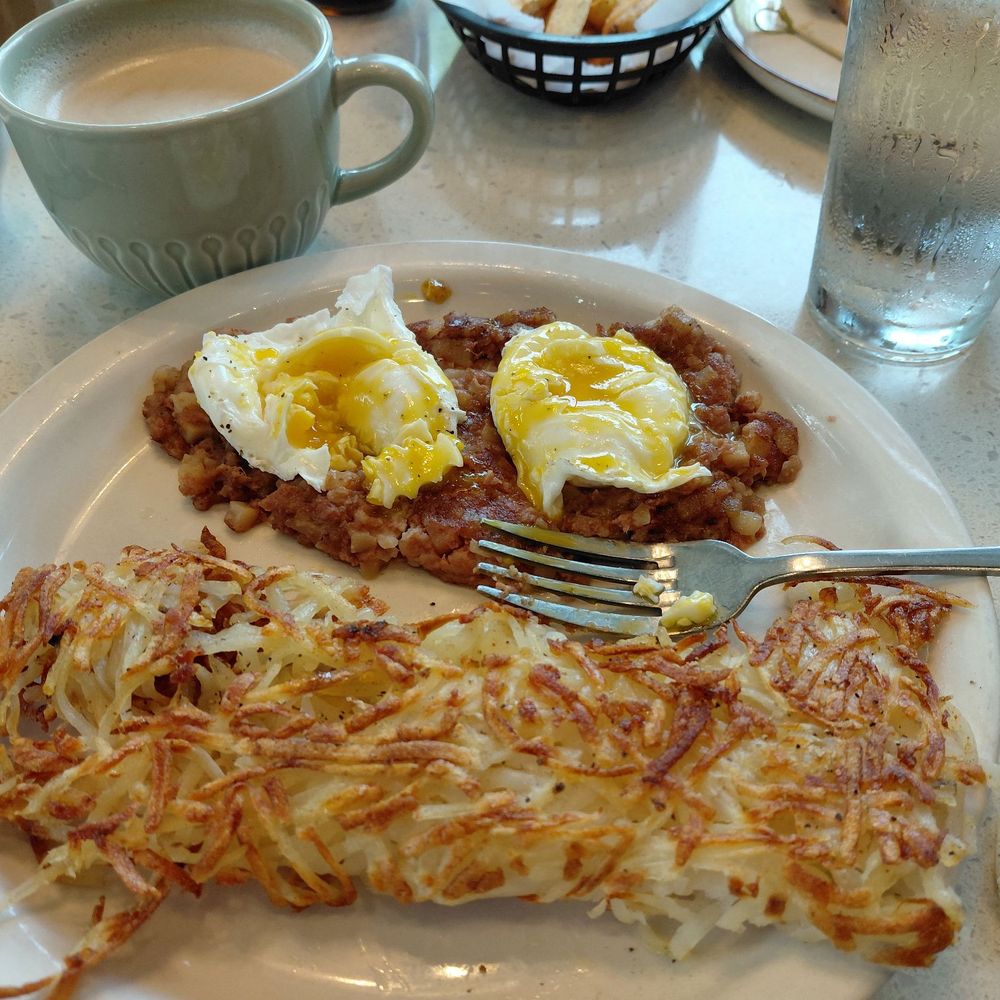 Eggsquisite Cafe - Corned beef hash - Breakfast & Brunch Near Me - Frisco, Texas