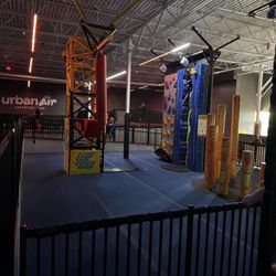 Urban Air Trampoline and Adventure Park - Climbing courses