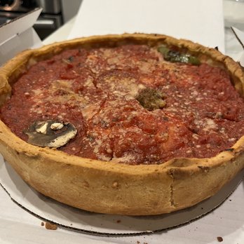 Giordano's - Small deep dish pizza (good for 2-3 people!) - Pizza Near Me - Chicago, Illinois