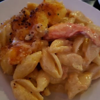 801 Fish - Lobster Mac outside of the tin serving dish - Seafood Near Me - Clayton, Missouri 801 Fish - Lobster Mac outside of the tin serving dish - Seafood Near Me - Clayton, Missouri