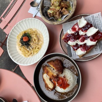 Davelle - Karaage Fried Chicken with Honey Mustard, Berry and Cream Cheese Toast, Chicken Katsu Curry Rice, Mentai Pasta - Japanese Near Me - New York, New York