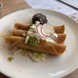 Taquitos De Pollo Taquitos De Pollo