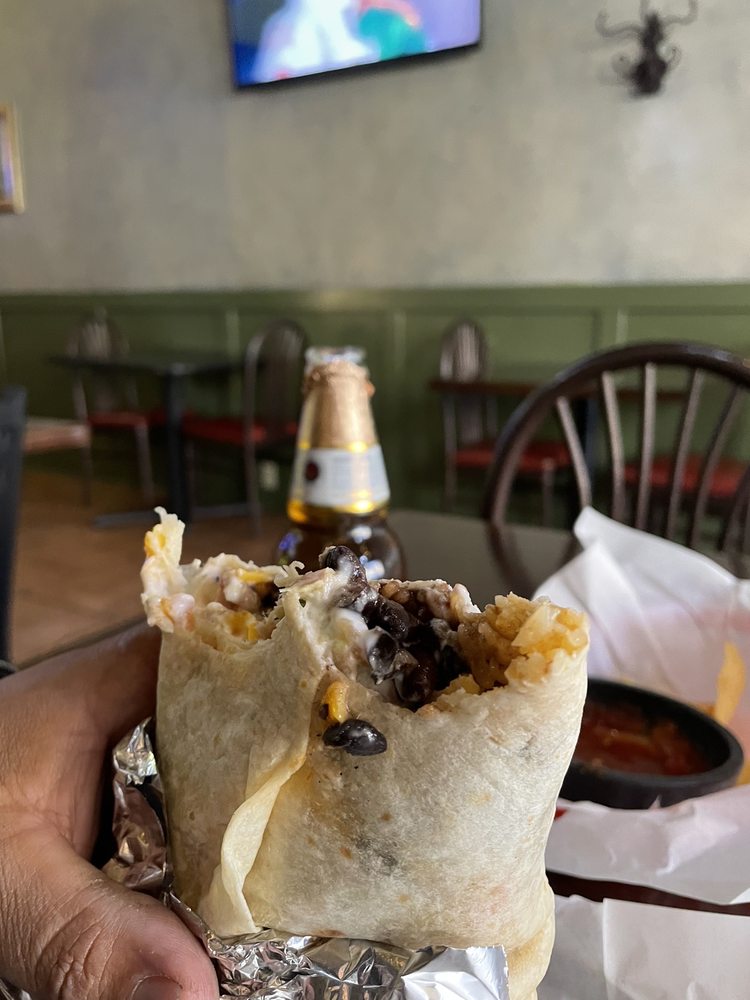 Baja Cali Taqueria & Grill