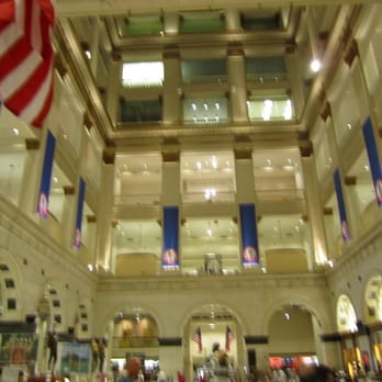 Macy's - Department Stores Near Me - Philadelphia, Pennsylvania