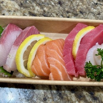 Kiyama Sushi & Bar - Kansai Sashimi Set - Sushi Bars Near Me - Lake Stevens, Washington Kiyama Sushi & Bar - Kansai Sashimi Set - Sushi Bars Near Me - Lake Stevens, Washington