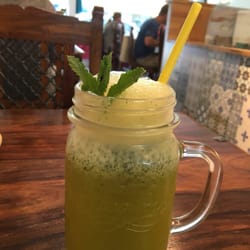 Zeytuun - Orange mint smoothie