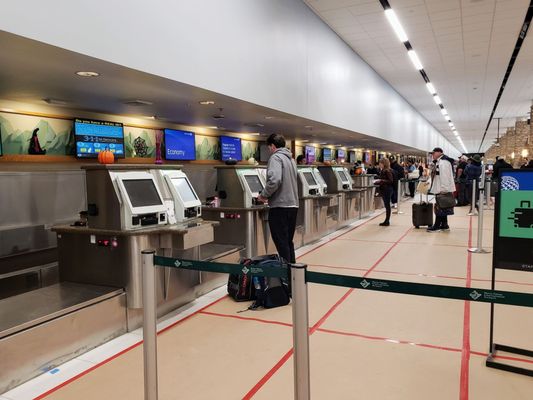 Reno-Tahoe International Airport by null