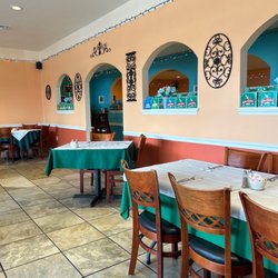 Namaste - Dining room very nice and clean