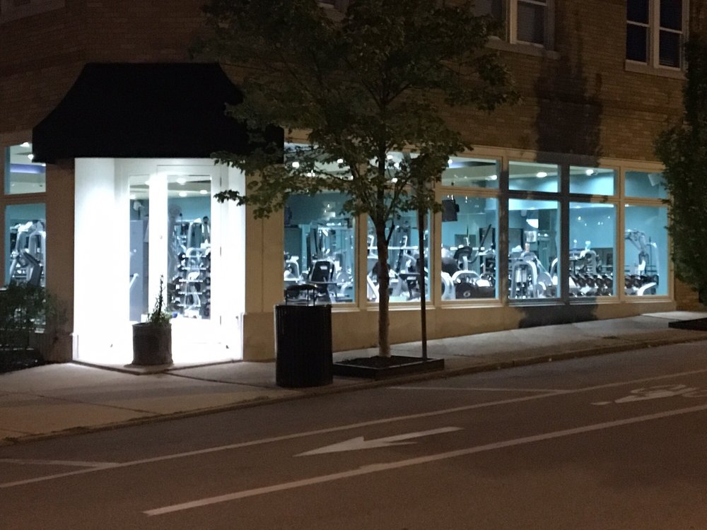 MUSCLEUP FITNESS Updated September 2024 7622 Wydown Blvd, Saint